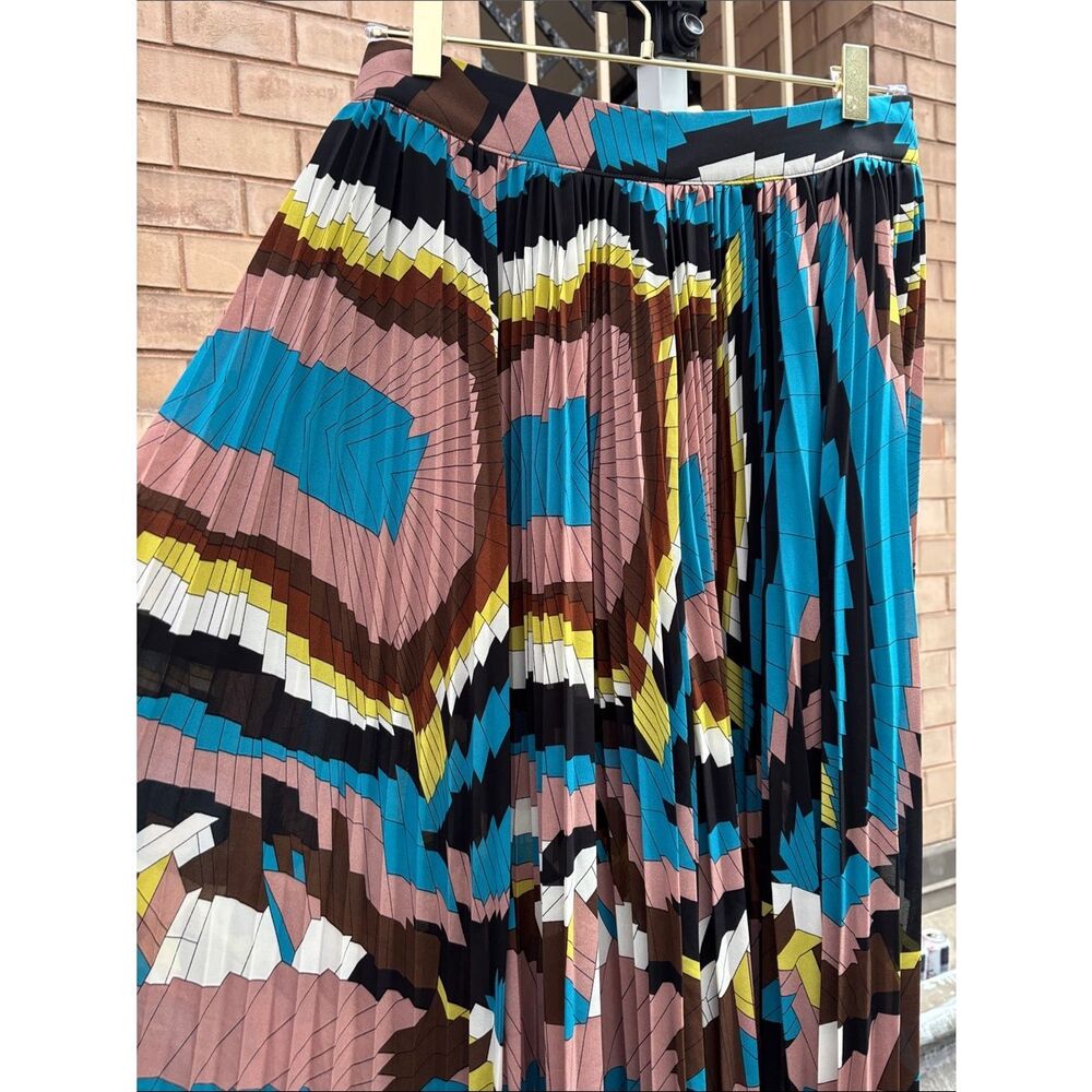 ✨NWT✨ Pleated Geometric Abstract Print Maxi Skirt Blue Pink Brown Size Medium - Picture 4 of 6